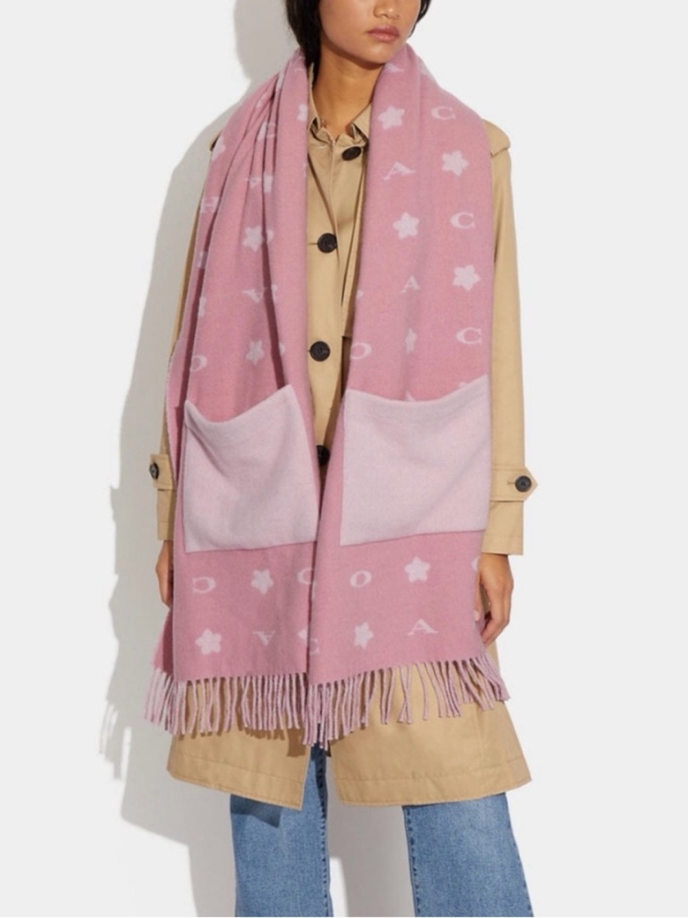 COACH Pink Logo Fringe Pocket Scarf Muffler 💗